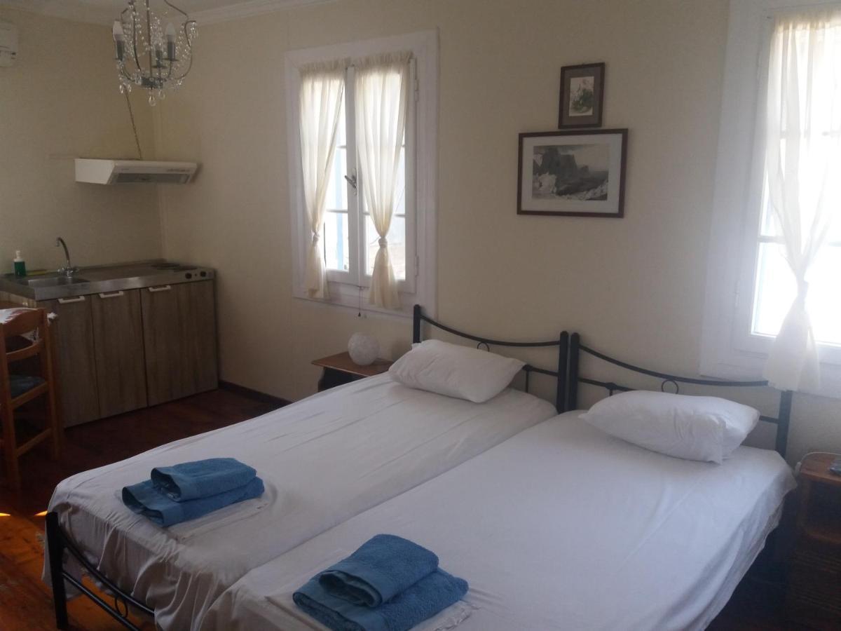 Отель Arxontiko Studio Α3 Lefkada Town Экстерьер фото